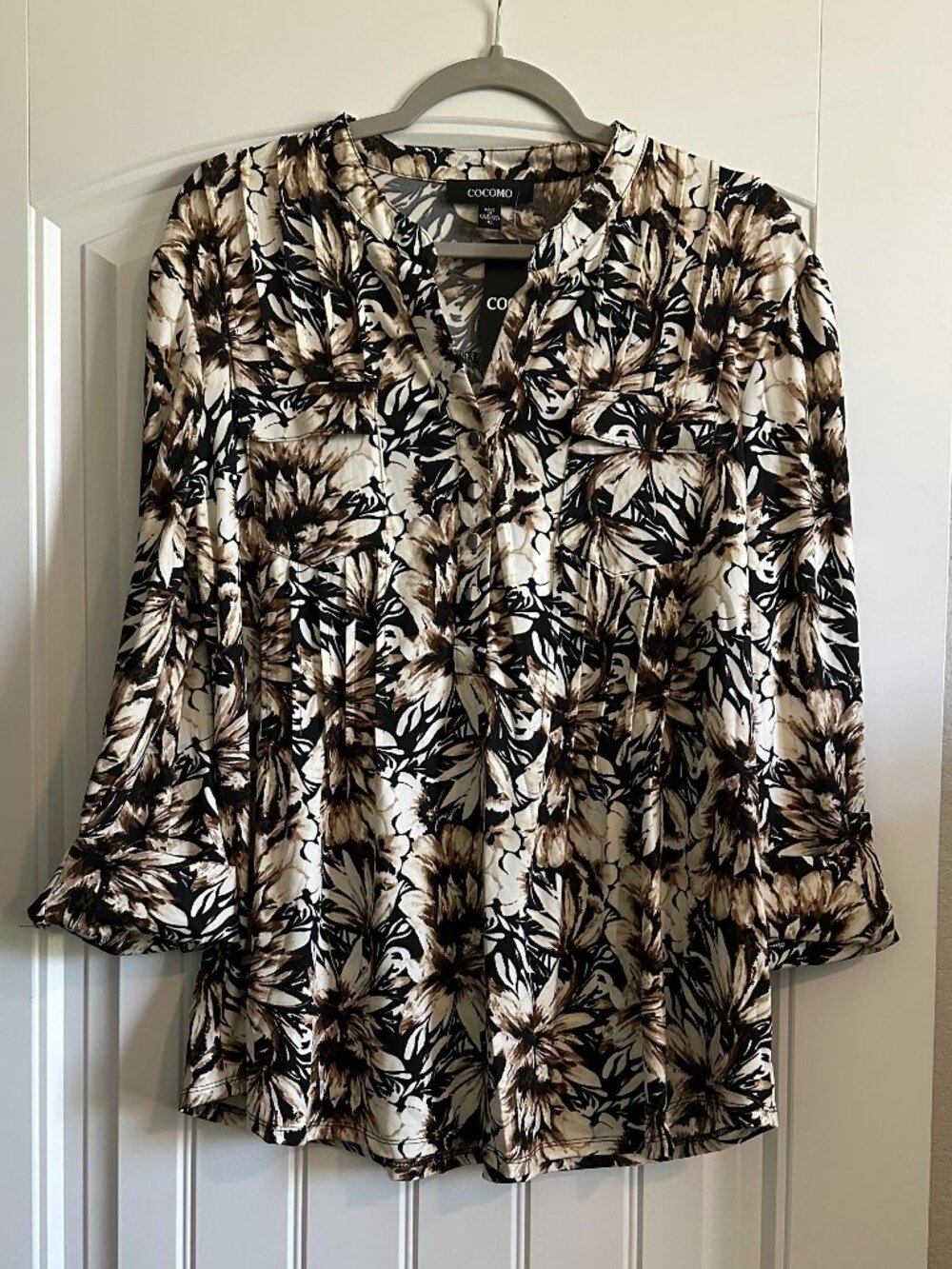 NWT Cocomo Pleated Floral Top XL